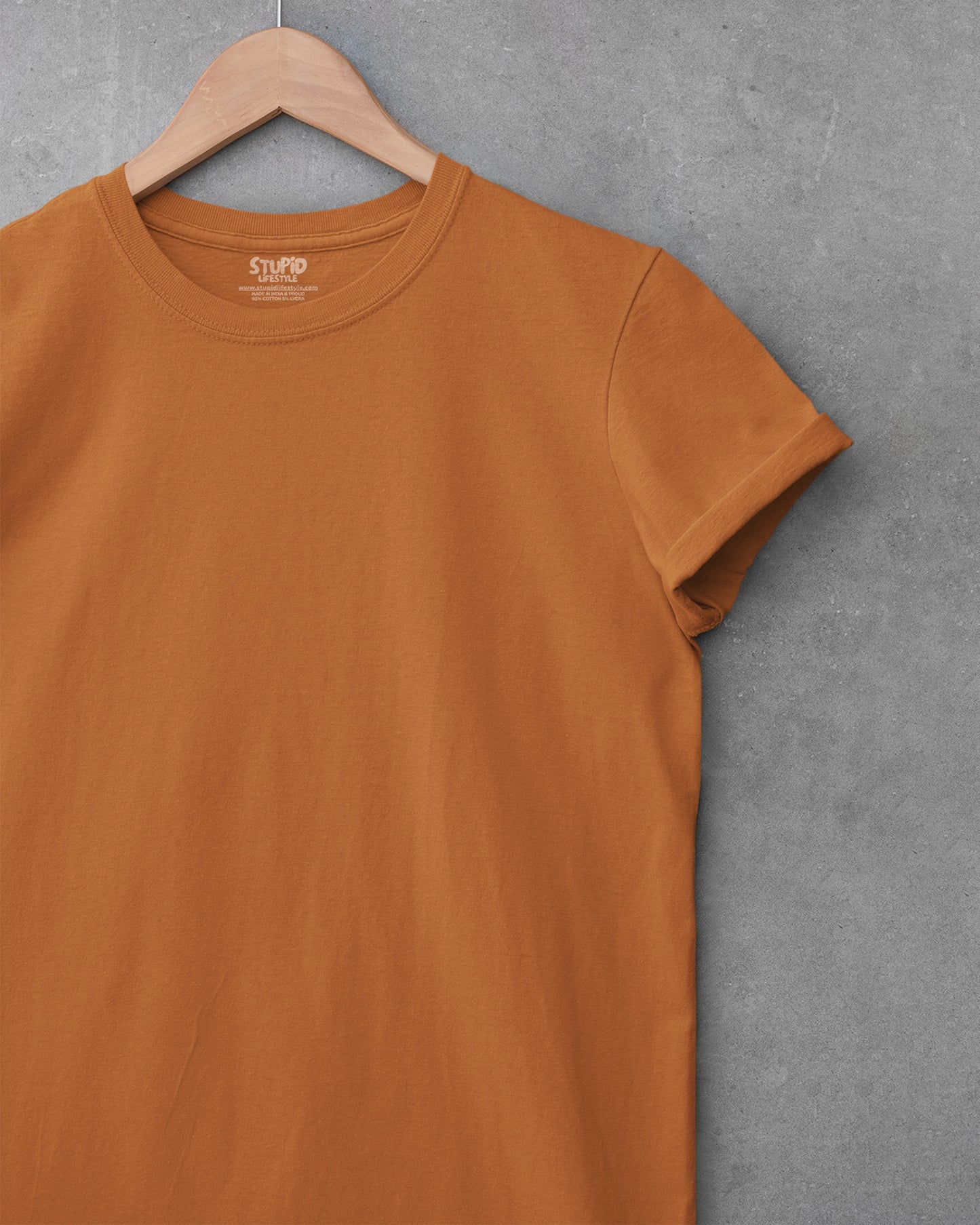 Solid Regular Fit: Adobe