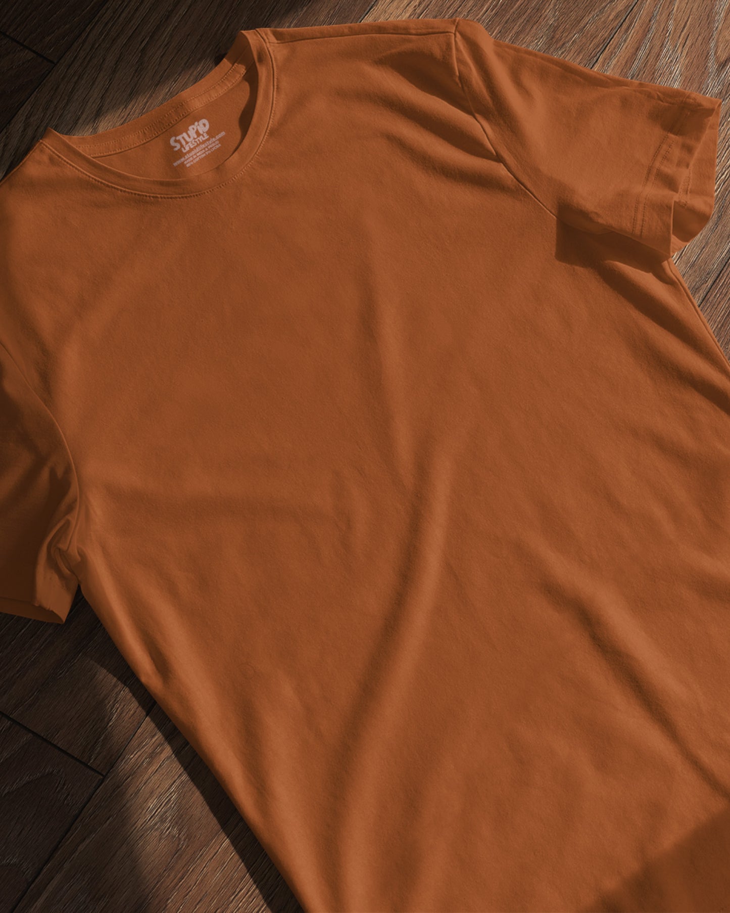 Solid Regular Fit: Adobe